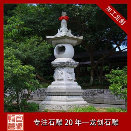 古樸石塔，雕琢佛境之美